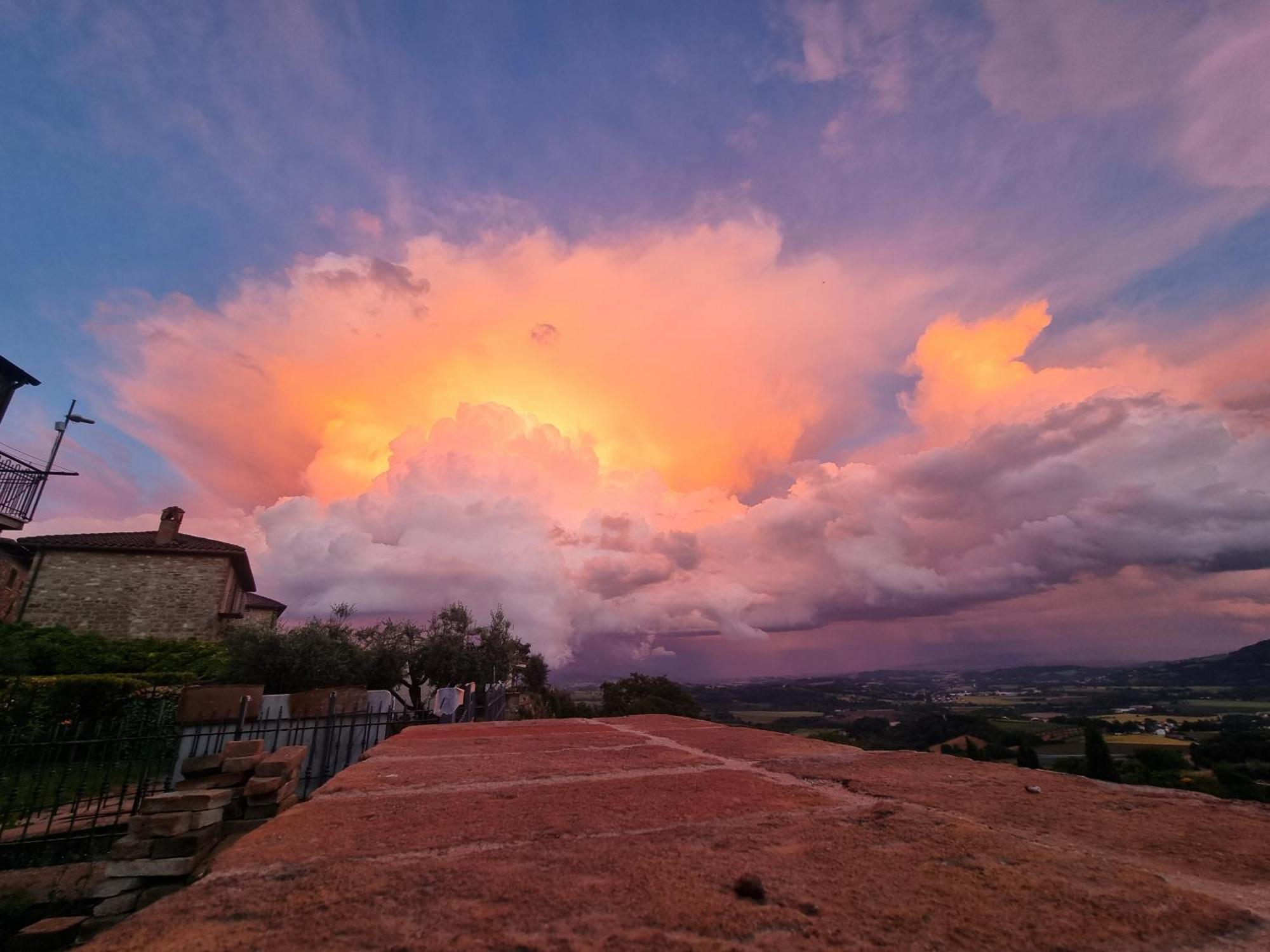 Vesionica Holiday House Perugia Civitella Benazzone Exteriör bild